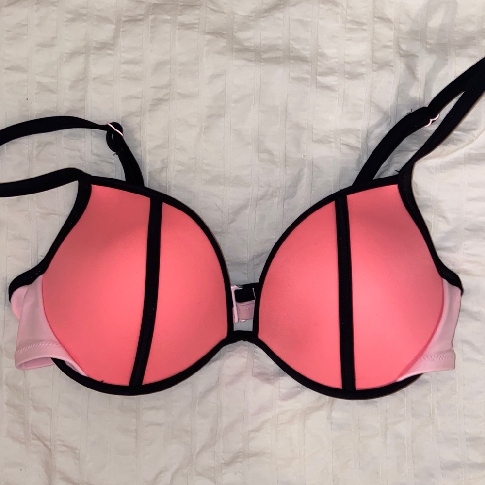 Sexy sporty Victoria’s Secret bikini top